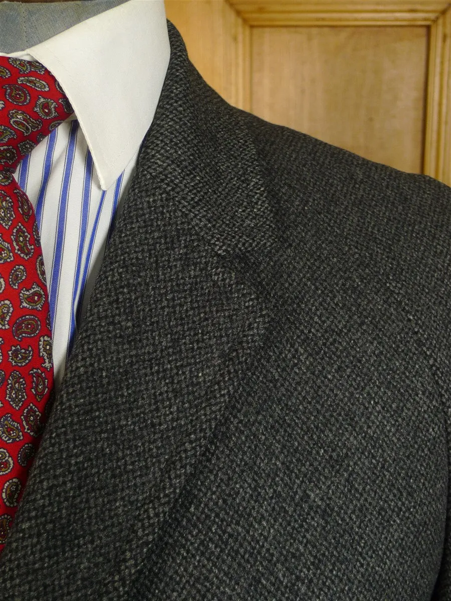 25/0268 near immaculate vintage aquascutum heavyweight grey herringbone wool tweed coat overcoat 40-42 regular