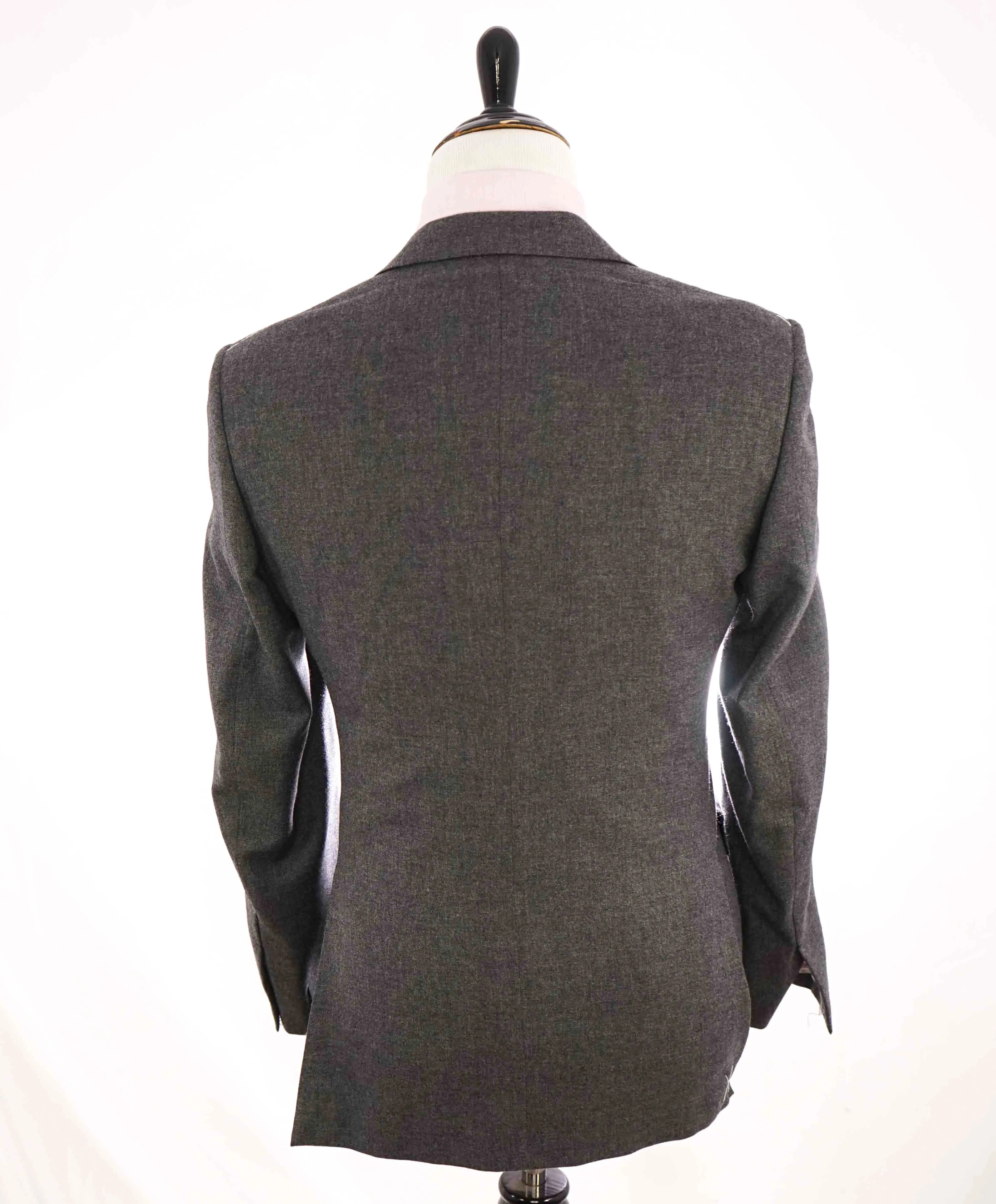 $5,000 ERMENEGILDO ZEGNA -"CASHMERE" Gray Flannel Premium Suit - 40R
