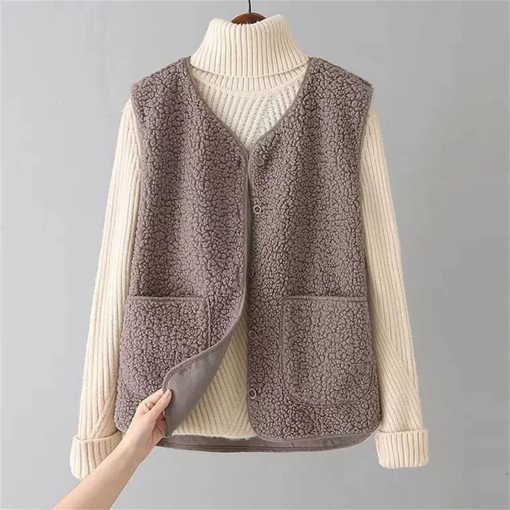 Aurelia | Cozy Woolen Vest
