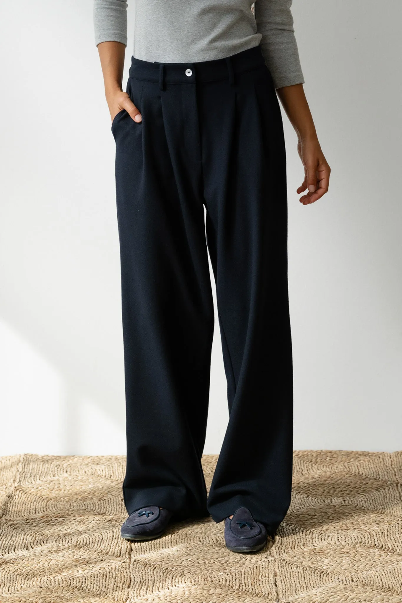 Flannel Pleated Pant In Navy