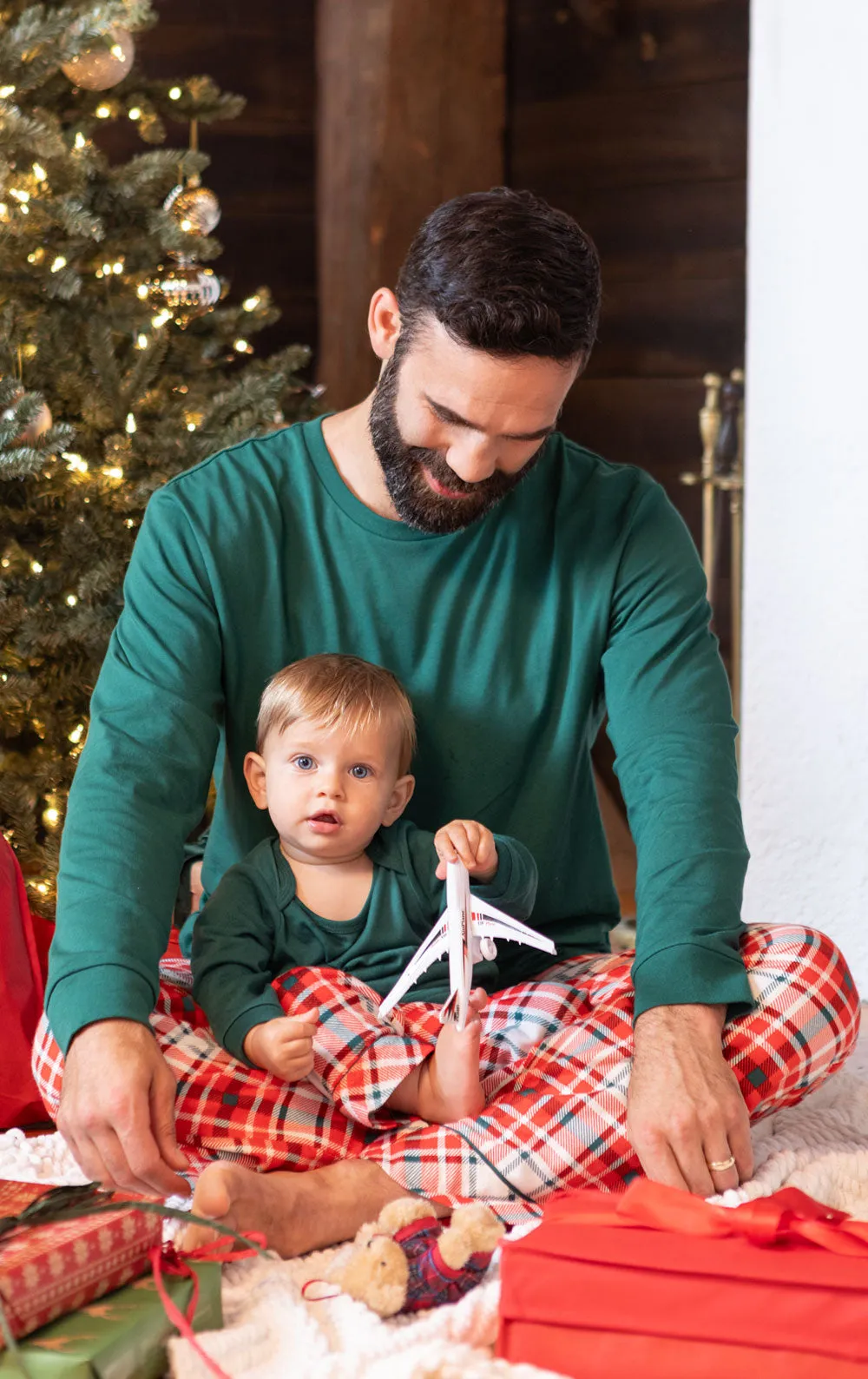 Modern Plaid Pullover Men's Pajamas - Couples