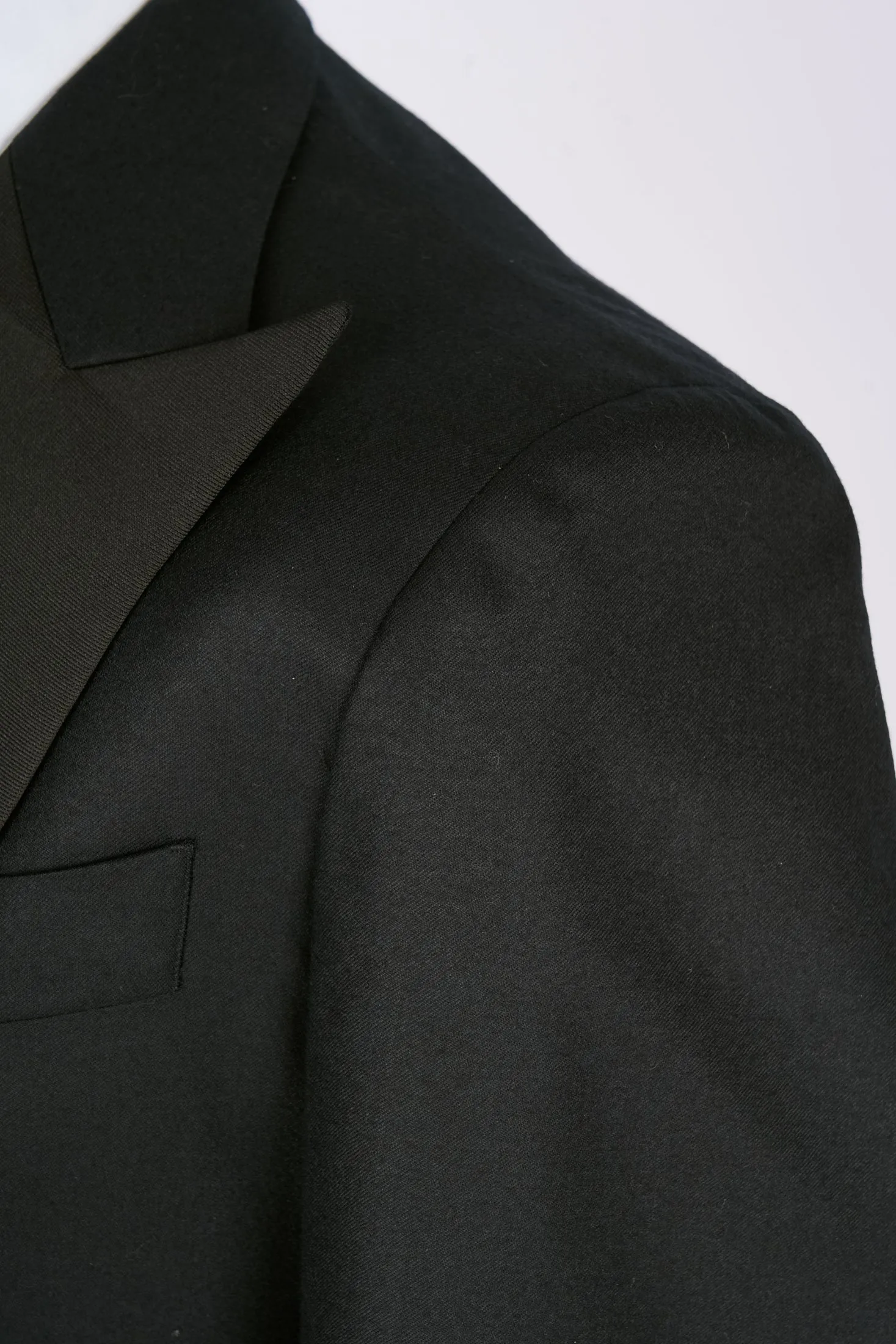 New SUITREVIEW Elmhurst Black Light Flannel Wide Peak Tuxedo - Size 40L, 42R (Other Sizes Special Order)