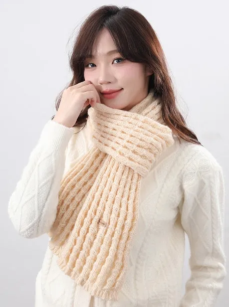 New Winter Knitted Scarf for Female Students, Solid Color, Internet-Famous, with High-End Korean Style and Thickened Woolen Muffler.C-241125-2