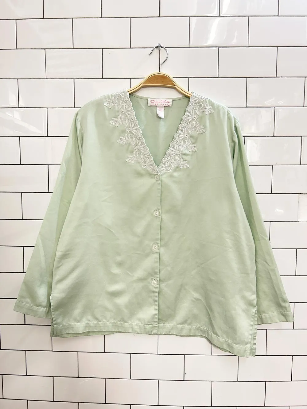 oscar da la renta pink label satin embroidered shirt