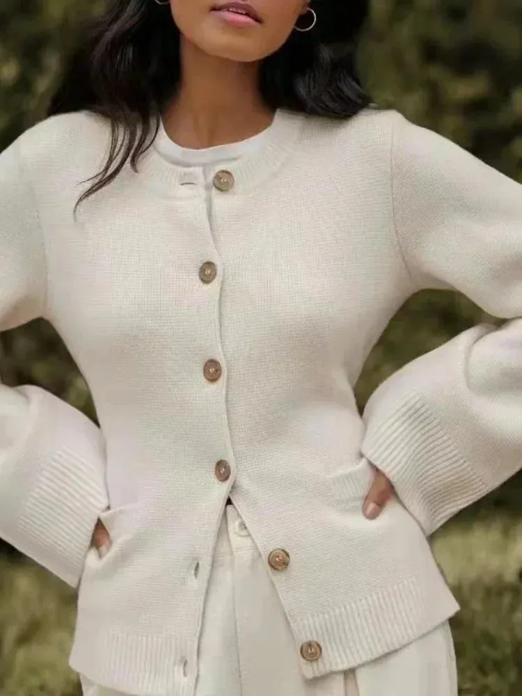 Structured Knit Cardigan | Elegant & Tailored | Timeless Wardrobe Essential