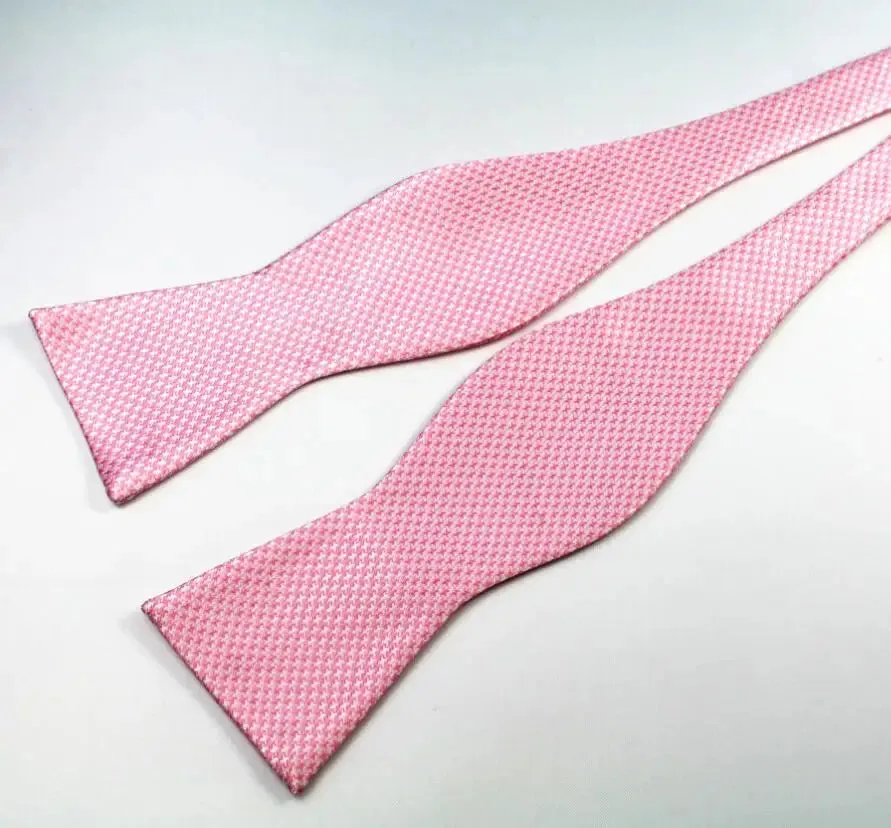 The Classic Knot Self-Tie Bowtie