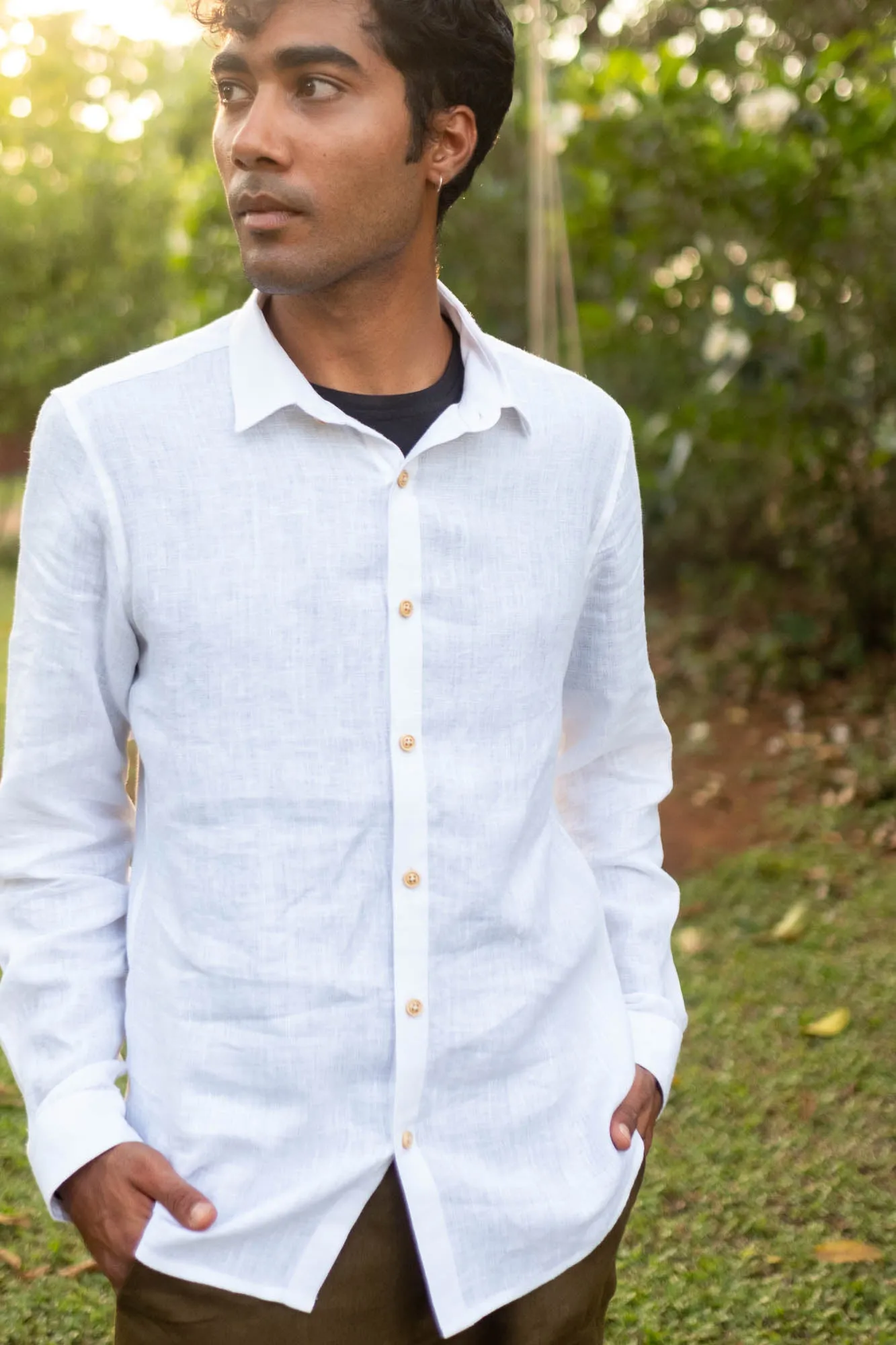 The Linen Pocketless Shirt