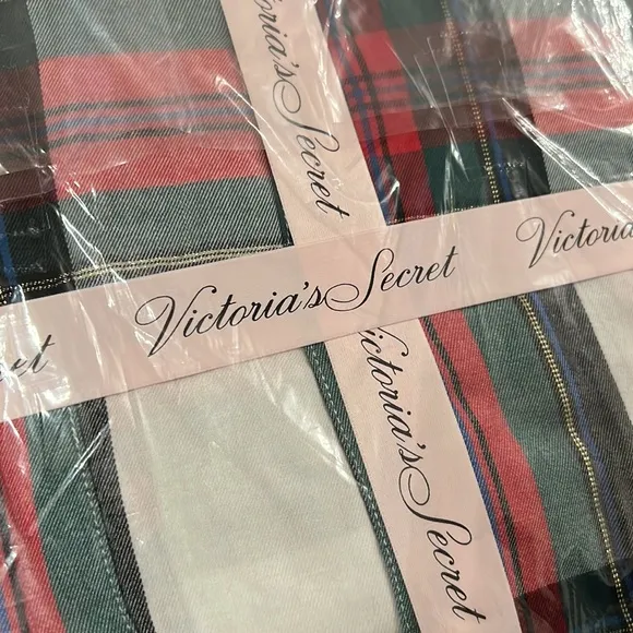 VICTORIA'S SECRET Flannel Long PJ Set PAJAMA JACKET BOTTOMS PANTS SCRUNCHIE NEW
