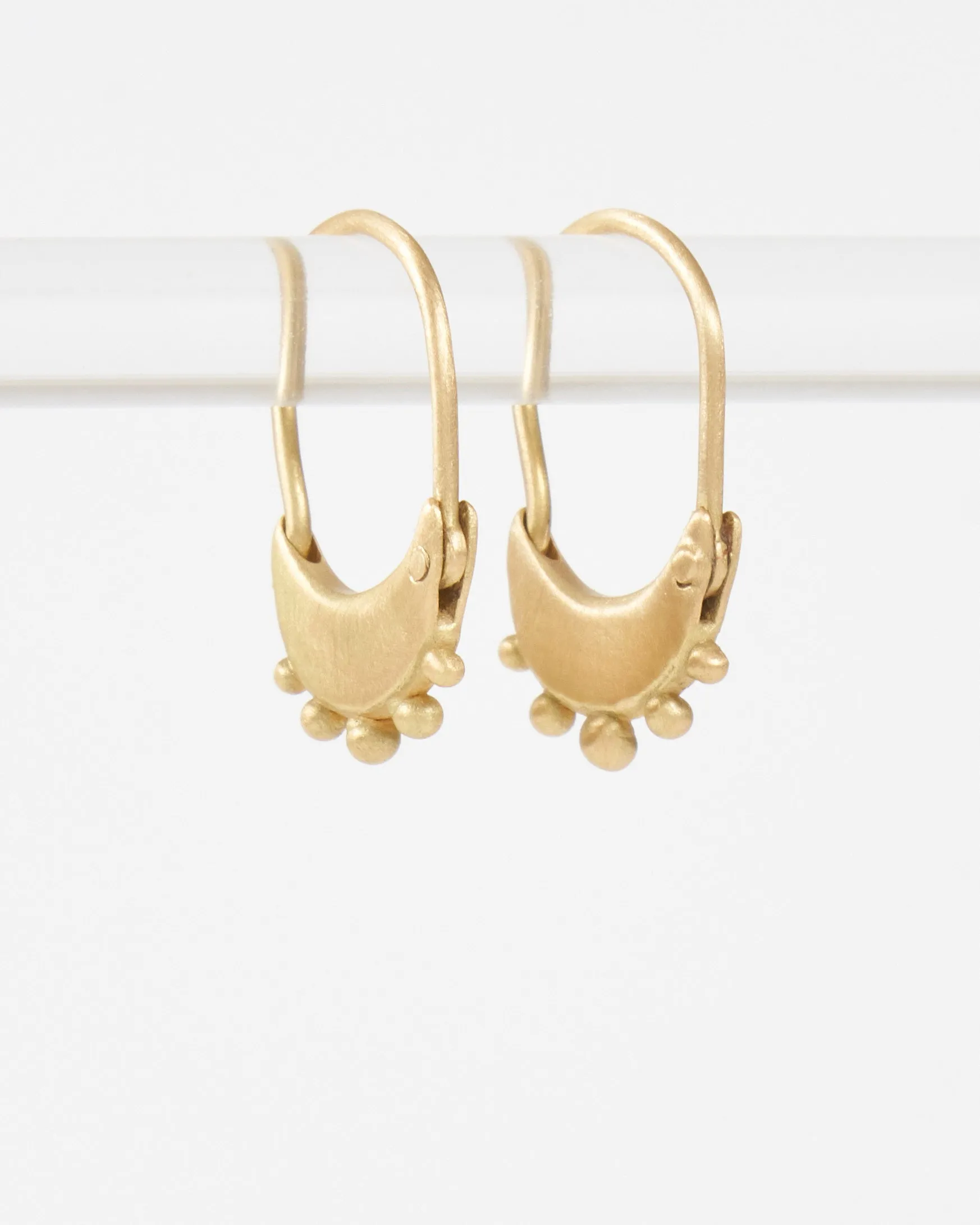 zoe hoop with granulation