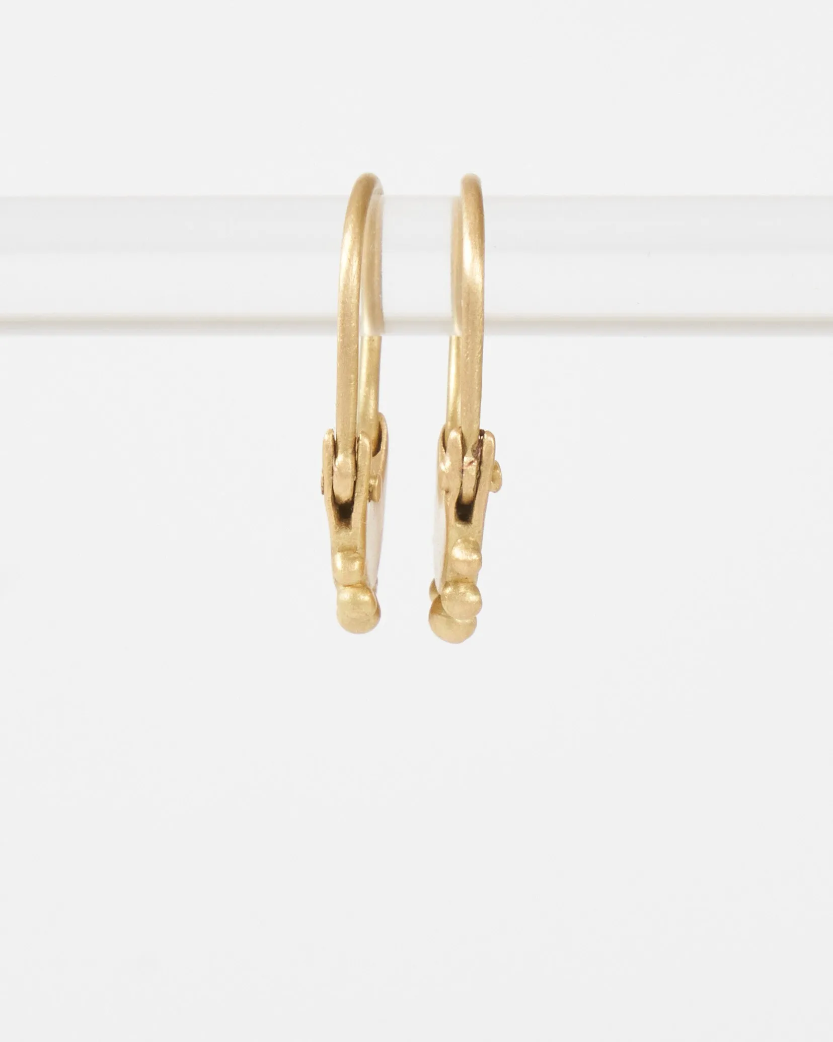 zoe hoop with granulation