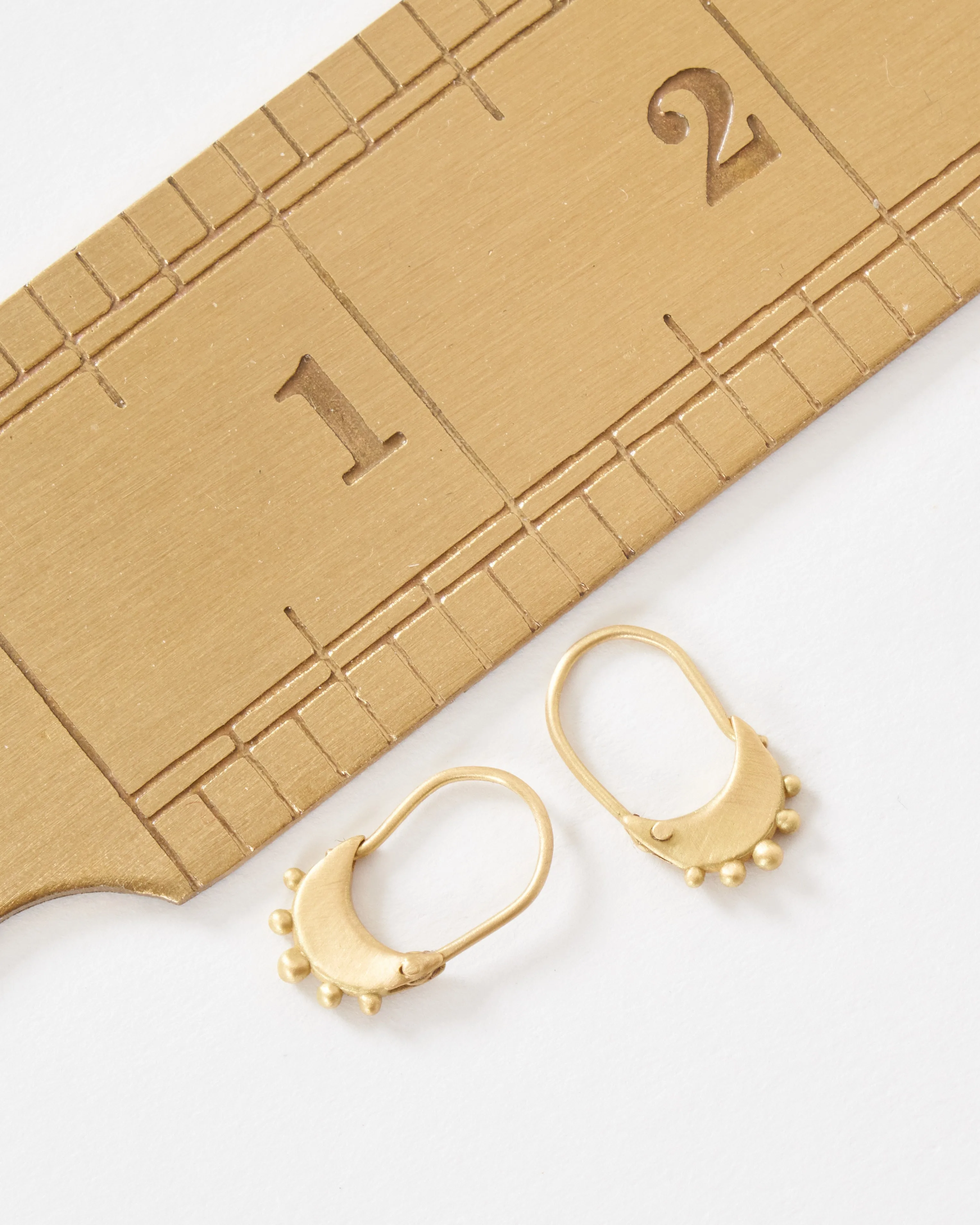 zoe hoop with granulation